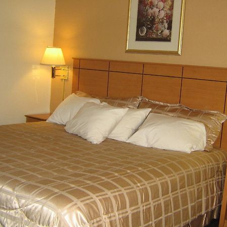 Americas Best Value Inn And Suites St. Cloud Saint Cloud Dış mekan fotoğraf