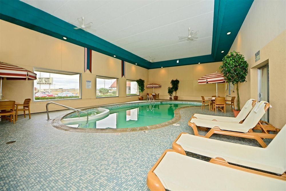 Americas Best Value Inn And Suites St. Cloud Saint Cloud Konforlar fotoğraf