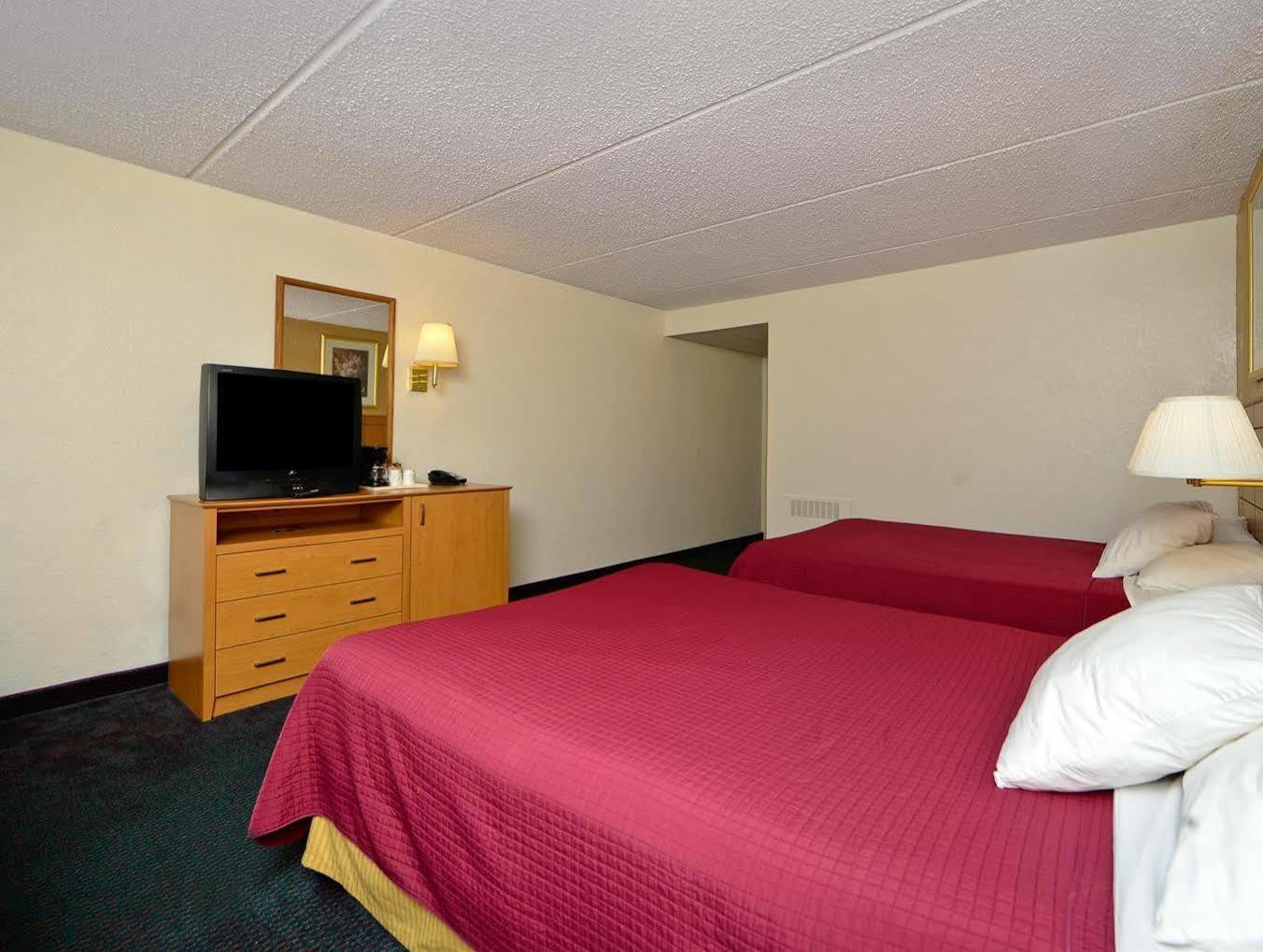 Americas Best Value Inn And Suites St. Cloud Saint Cloud Dış mekan fotoğraf
