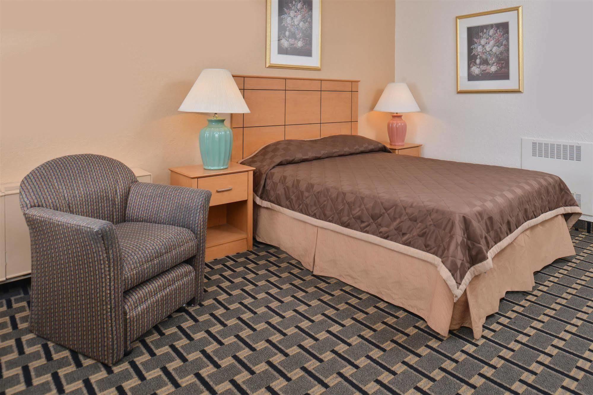 Americas Best Value Inn And Suites St. Cloud Saint Cloud Dış mekan fotoğraf