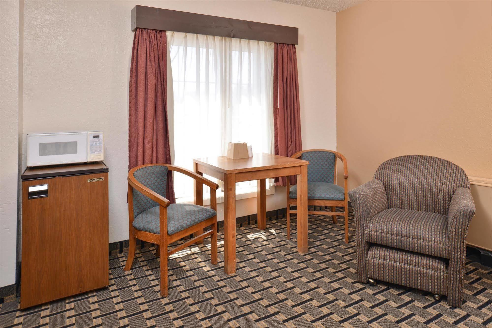 Americas Best Value Inn And Suites St. Cloud Saint Cloud Dış mekan fotoğraf