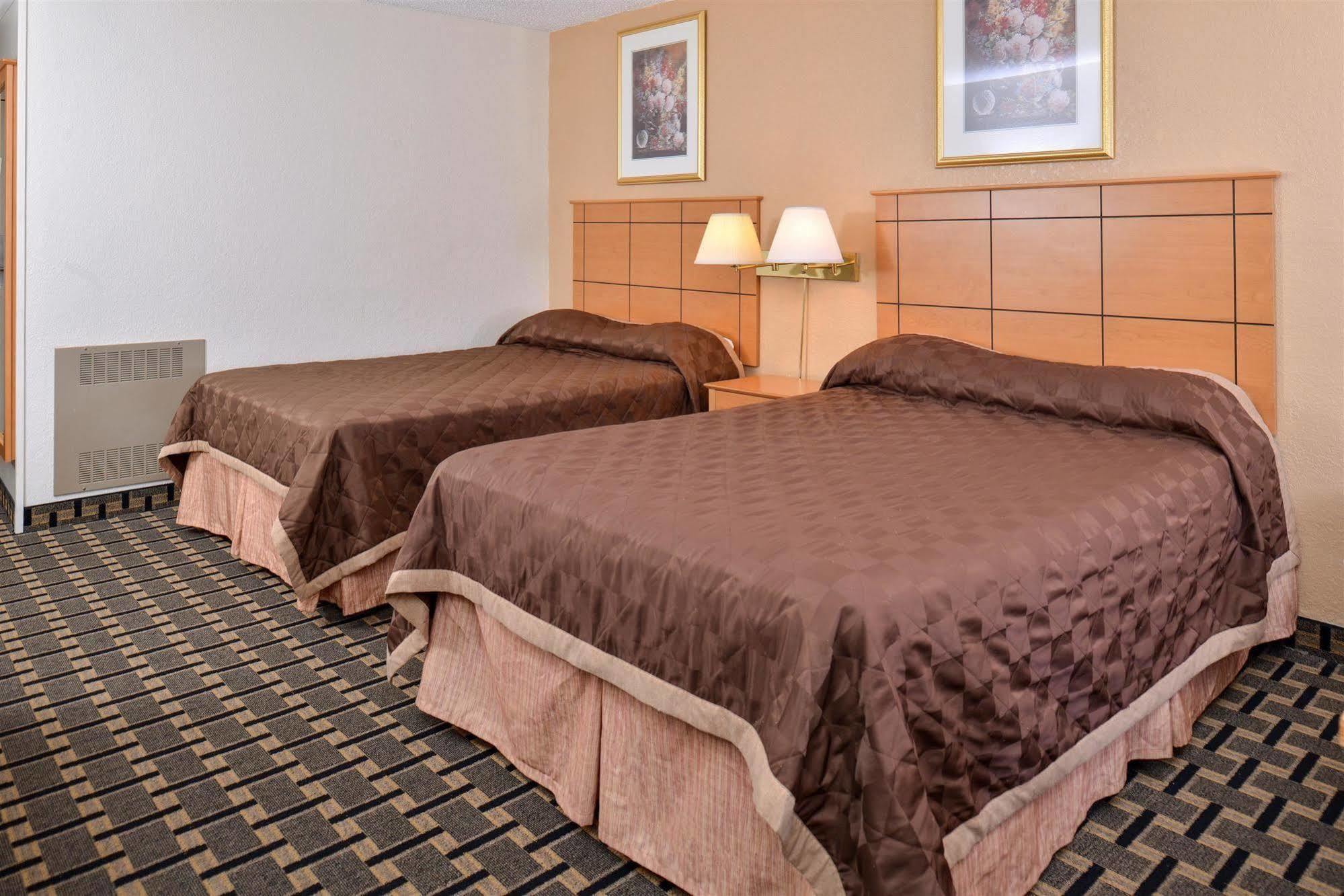 Americas Best Value Inn And Suites St. Cloud Saint Cloud Dış mekan fotoğraf